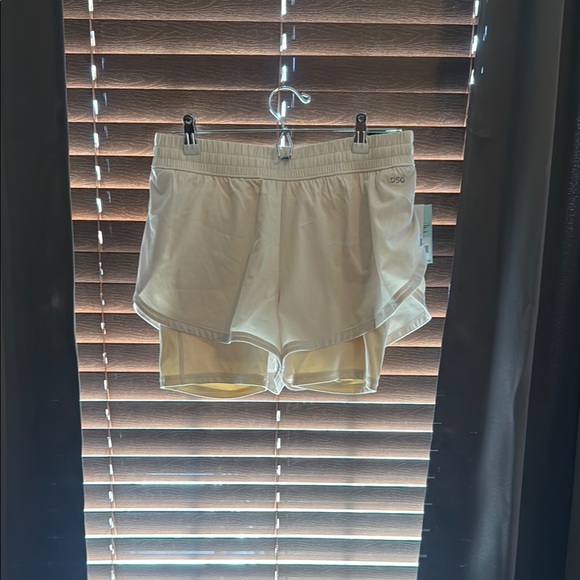 DSG Pants - DSG Women's Cream Shorts